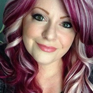 Meet your Posher, Courtney